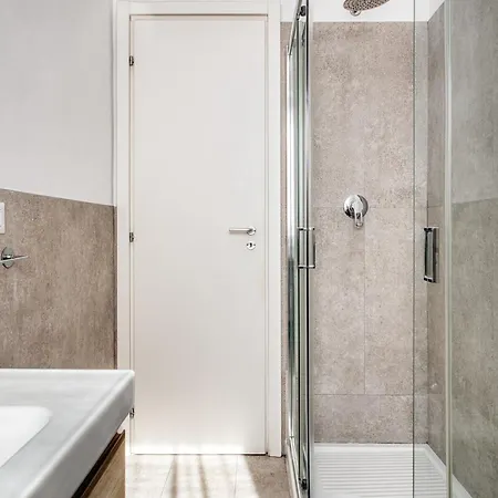 Apartment Elegance & Relax - Tennis, Child Park, 20 Minutes From Duomo Milan