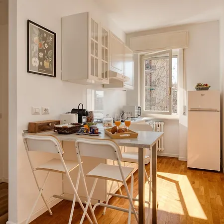 Elegance & Relax - Tennis, Child Park, 20 Minutes From Duomo Apartment