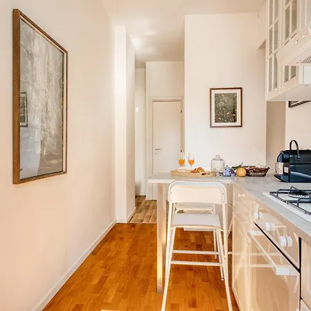 Elegance & Relax - Tennis, Child Park, 20 Minutes From Duomo Apartment *