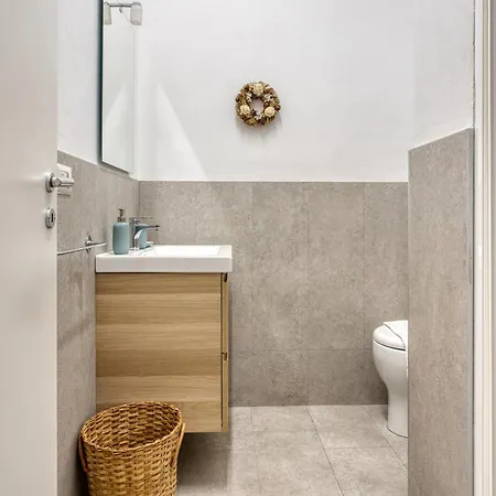 Elegance & Relax - Tennis, Child Park, 20 Minutes From Duomo Apartment